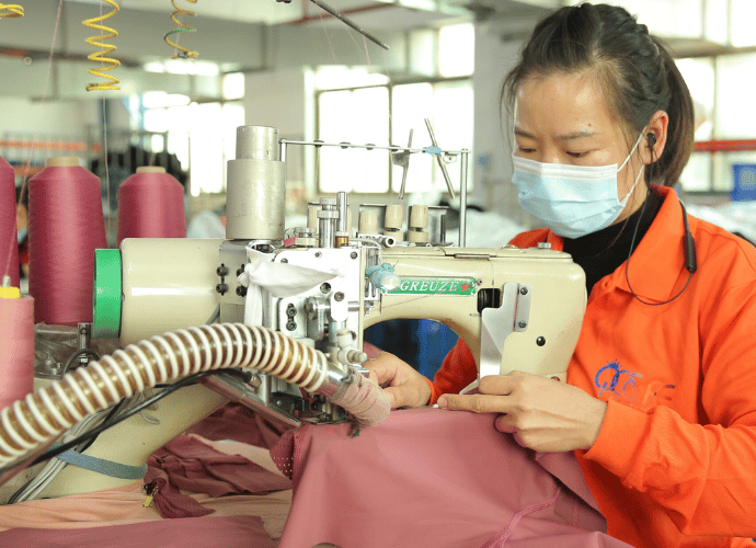 Xưởng May Qicifier ảnh about